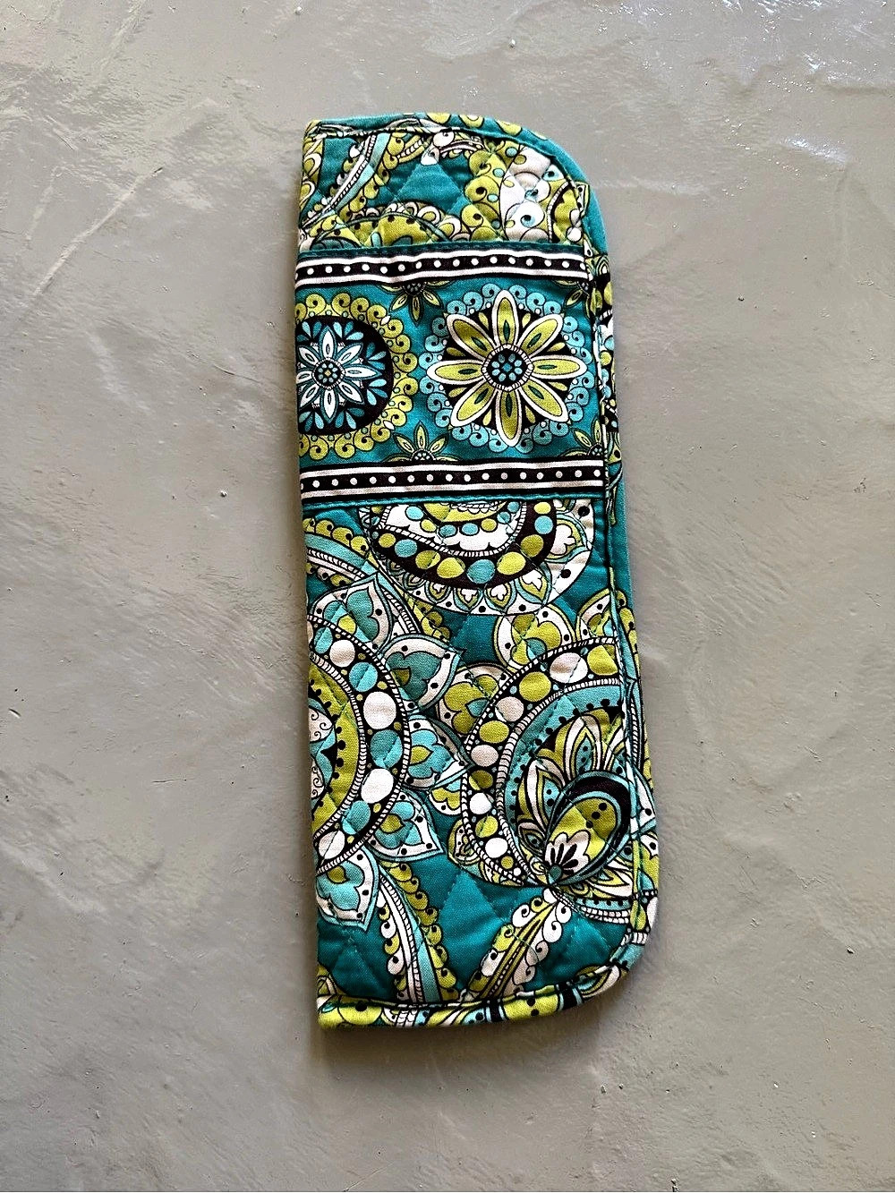 Vera Bradley Curling Iron Cover in Peacock Paisley